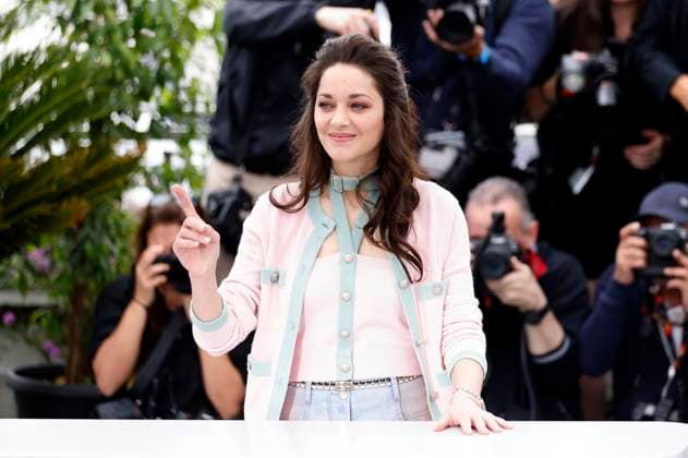 Marion Cotillard beim Photocall zum Kinofilm Little Girl Blue auf dem Festival de Cannes 2023 76. Internationale Filmfestspiele von Cannes am Palais des Festivals. Cannes, 21.05.2023