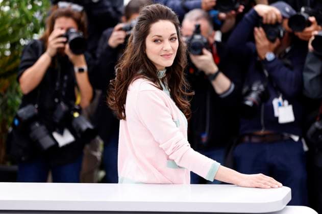 Marion Cotillard beim Photocall zum Kinofilm Little Girl Blue auf dem Festival de Cannes 2023 76. Internationale Filmfestspiele von Cannes am Palais des Festivals. Cannes, 21.05.2023