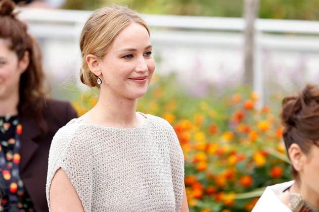 Jennifer Lawrence beim Photocall zum Dokumentarfilm Bread And Roses auf dem Festival de Cannes 2023 76. Internationale Filmfestspiele von Cannes am Palais des Festivals. Cannes, 21.05.2023