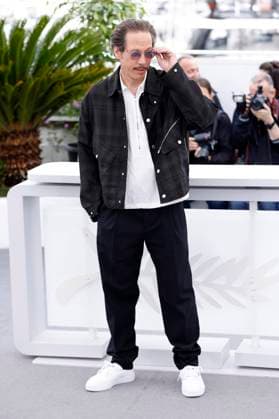 Reda Kateb beim Photocall zum Kinofilm Omar la fraise The King of Algiers auf dem Festival de Cannes 2023 76. Internationale Filmfestspiele von Cannes am Palais des Festivals. Cannes, 21.05.2023