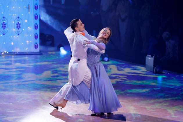 Schauspielerin Julia Beautx und Tänzer Zsolt Sandor Cseke im Finale der 16. Staffel der RTL-Tanzshow Let s Dance im MMC Coloneum. Das Tanzpaar landete bei der diesjährigen Staffel auf dem zweiten Platz. Köln, 19.05.2023 NRW Deutschland *** Actress Julia Beautx and dancer Zsolt Sandor Cseke in the final of the 16 season of the RTL dance show Let s Dance in the MMC Coloneum The dance couple landed in this years season on the second place Cologne, 19 05 2023 NRW Germany Copyright: xChristophxHardtx