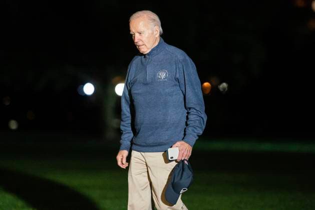 News Themen der Woche KW20 News Bilder des Tages US President Joe Biden arrives on the South Lawn of the White House in Washington, DC on Sunday, May 21, 2023. President Biden s return to Washington follows a Group of 7 (G7) meeting in Japan.  WAS20230521104 NathanxHoward
