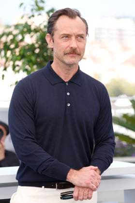 Jude Law beim Photocall zum Kinofilm Firebrand auf dem Festival de Cannes 2023 76. Internationale Filmfestspiele von Cannes am Palais des Festivals. Cannes, 22.05.2023