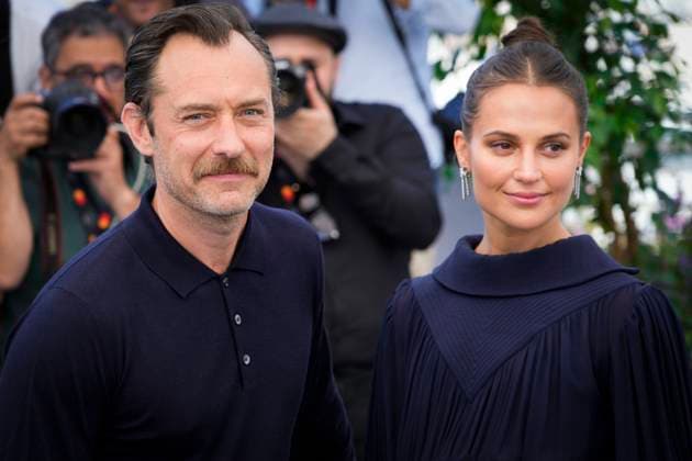 Foto IPP Daniele Cifala™ Cannes 22 05 2023 Firebrand (Le Jeu De La Reine) Photocall - The 76th Annual Cannes Film Festival nella foto :Alicia Vikander and Jude Law Italy Photo Press - World Copyright