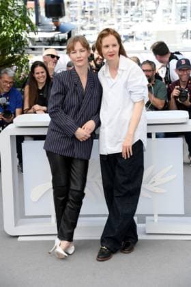 76th Cannes Film Festival 2023, Photocall film Anatomie D une Chute (Anatomy Of A Fall). Pictured: Sandra Huller, Justine Triet  Copyright: xAlbertoxTerenghi PoolxPhotoxEvenx xPoolxPhotoxEventsx01x IPA_IPA38122929