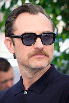 Foto IPP Daniele Cifala™ Cannes 22 05 2023 Firebrand (Le Jeu De La Reine) Photocall - The 76th Annual Cannes Film Festival nella foto :Jude Law Italy Photo Press - World Copyright
