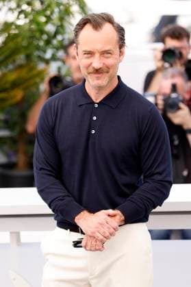 Jude Law beim Photocall zum Kinofilm Firebrand auf dem Festival de Cannes 2023 76. Internationale Filmfestspiele von Cannes am Palais des Festivals. Cannes, 22.05.2023