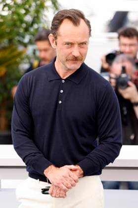 Jude Law beim Photocall zum Kinofilm Firebrand auf dem Festival de Cannes 2023 76. Internationale Filmfestspiele von Cannes am Palais des Festivals. Cannes, 22.05.2023