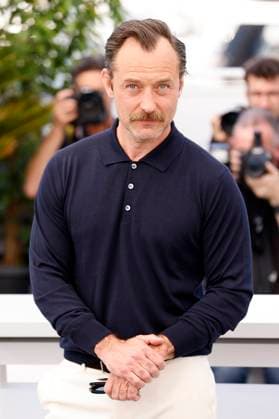 Jude Law beim Photocall zum Kinofilm Firebrand auf dem Festival de Cannes 2023 76. Internationale Filmfestspiele von Cannes am Palais des Festivals. Cannes, 22.05.2023