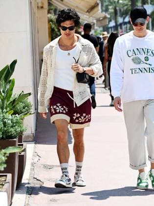 76th Cannes Film Festival 2023, day 7 - Charles Melton walking on the croisette  Copyright: xManuelexMangiarottix xipa-agencyx xPoolxPhotoxEventsx01x IPA_IPA38124643