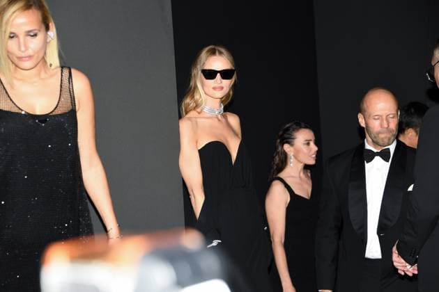 Rosie Huntington-Whiteley and Jason Statham - 2023 Kering Women in Motion Award during the 76th annual Cannes film festival in Cannes, France. CELEBRITES : 76eme festival international de Cannes - Tapis rouge - Cannes - 21 05 2023 LionelUrman Panoramic 