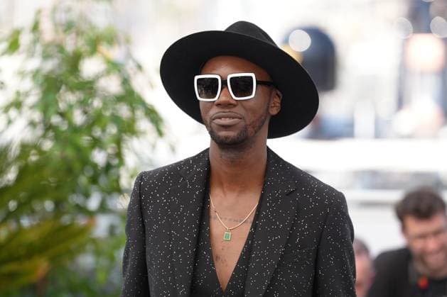 Baloji CELEBRITES : 76 eme festival de Cannes - Photocall du film Â« Augure (Omen) Â» - Cannes - 22 05 2023 NorbertScanella Panoramic 