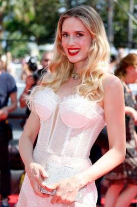 Wilma Elles bei der Premiere des Kinofilms Kuolleet lehdet Fallen Leaves auf dem Festival de Cannes 2023 76. Internationale Filmfestspiele von Cannes im Palais des Festivals. Cannes, 22.05.2023