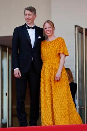 Jussi Vatanen und Alma Pöysti bei der Premiere des Kinofilms Kuolleet lehdet Fallen Leaves auf dem Festival de Cannes 2023 76. Internationale Filmfestspiele von Cannes im Palais des Festivals. Cannes, 22.05.2023