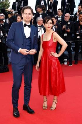 Guillaume Renusson und Zar Amir-Ebrahimi bei der Premiere des Kinofilms Club Zero auf dem Festival de Cannes 2023 76. Internationale Filmfestspiele von Cannes im Palais des Festivals. Cannes, 22.05.2023