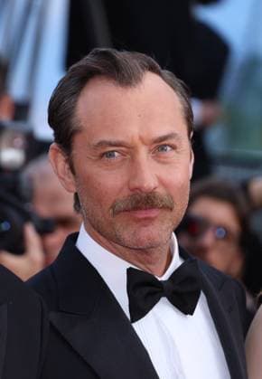 Jude Law attends the Firebrand (Le Jeu De La Reine) red carpet during the 76th annual Cannes film festival at Palais des Festivals on May 21, 2023 in Cannes, France.. DGP imageSPACE MediaPunch Copyright: ximageSPACEx