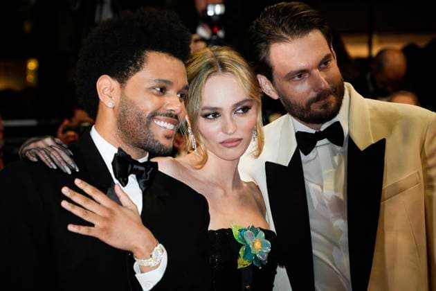 Foto IPP Daniele Cifala™ Cannes 22 05 2023 The Idol Red Carpet - The 76th Annual Cannes Film Festival nella foto : Canadian singer Abel Makkonen Tesfaye aka The Weeknd, French-US actress Lily-Rose Depp and US director Sam Levinson Italy Photo Press - World Copyright