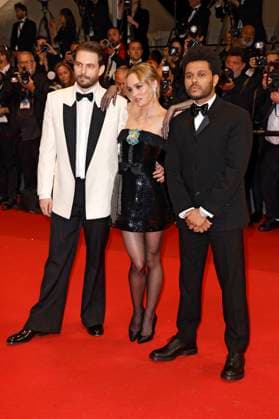 Sam Levinson, Lily-Rose Depp und Abel The Weeknd Tesfaye bei der Premiere der HBO-Dramaserie The Idol auf dem Festival de Cannes 2023 76. Internationale Filmfestspiele von Cannes im Palais des Festivals. Cannes, 22.05.2023