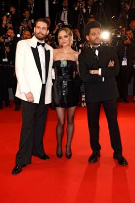 Sam Levinson, Lily-Rose Depp und Abel The Weeknd Tesfaye bei der Premiere der HBO-Dramaserie The Idol auf dem Festival de Cannes 2023 76. Internationale Filmfestspiele von Cannes im Palais des Festivals. Cannes, 22.05.2023