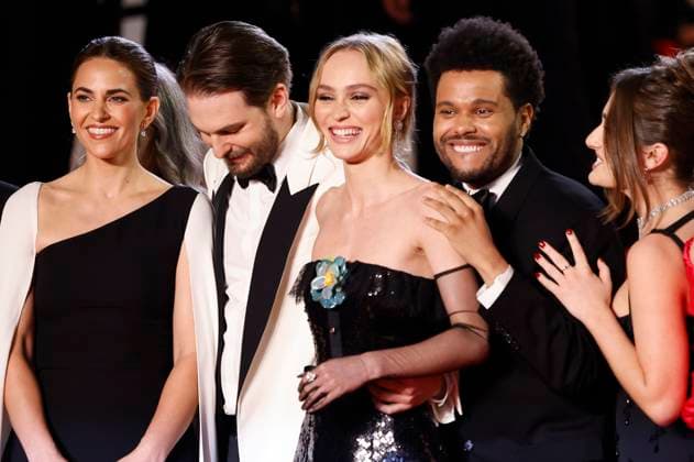 Ashley Levinson, Sam Levinson, Lily-Rose Depp, Abel The Weeknd Tesfaye und Rachel Sennott bei der Premiere der HBO-Dramaserie The Idol auf dem Festival de Cannes 2023 76. Internationale Filmfestspiele von Cannes im Palais des Festivals. Cannes, 22.05.2023