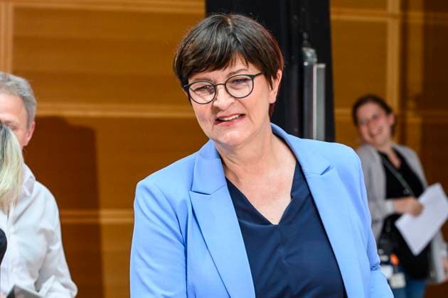 Berlin GER, Berlin, Fortschritt braucht Gerechtigkeit Ð Seit 160 Jahren Ideen fuer morgen, SPD, 22.05.23, Saskia Christina Esken - SPD, Politikerin, Fortschritt braucht Gerechtigkeit Ð Seit 160 Jahren Ideen fuer morgen, SPD, 22.05.23, *** Berlin GER, Berlin, Progress needs justice Ð For 160 years ideas for tomorrow, SPD, 22 05 23, Saskia Christina Esken SPD, politician, Progress needs justice Ð For 160 years ideas for tomorrow, SPD, 22 05 23, Copyright: xUwexKoch Eibner-Pressefotox EP_UKH