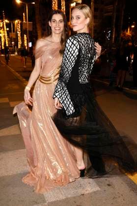 Rebecca Kunikowski und Kim Hnizdo bei der Ankunft zur Magnum-Party während des Festival de Cannes 2023 76. Internationale Filmfestspiele von Cannes in der Magnum Beach Lounge. Cannes, 22.05.2023