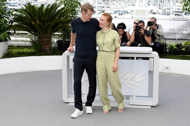 76th Cannes Film Festival 2023, Photocall film Kuollet Lehdt (Fallen Leaves) . Pictured: Jussi Vatanen, Alma Poysti  Copyright: xAlbertoxTerenghi PoolxPhotoxEvenx xPoolxPhotoxEventsx01x IPA_IPA38152217