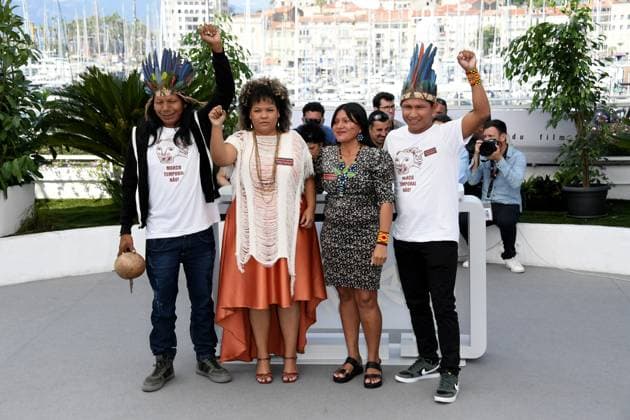 76th Cannes Film Festival 2023, Photocall film Crowra (The Buriti Flower) . Pictured: Francisco Hyjno Kraho, Debora Sodre, Luzia Cruwawyj Kraho and Henrique Ihjac Kraho  Copyright: xAlbertoxTerenghi PoolxPhotoxEvenx xPoolxPhotoxEventsx01x IPA_IPA38152347