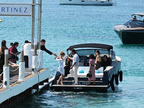 Video, 76th Cannes Film Festival 2023, day 8 - Sidney Sweeney on the dock of the Martinez Hotel  Copyright: xManuelexMangiarottix xipa-agencyx xPoolxPhotoxEventsx01x IPA_IPA38152829