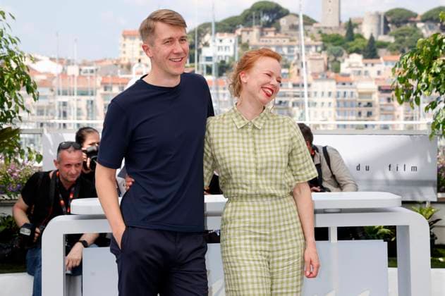 Jussi Vatanen und Alma Pöysti beim Photocall zum Kinofilm Kuolleet lehdet Fallen Leaves auf dem Festival de Cannes 2023 76. Internationale Filmfestspiele von Cannes am Palais des Festivals. Cannes, 23.05.2023