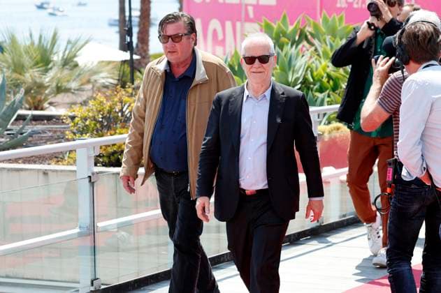 Aki Kaurismäki und Thierry Fremaux beim Photocall zum Kinofilm Kuolleet lehdet Fallen Leaves auf dem Festival de Cannes 2023 76. Internationale Filmfestspiele von Cannes am Palais des Festivals. Cannes, 23.05.2023