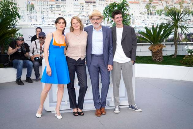 Foto IPP Daniele Cifala™ Cannes 23 05 2023 Le Theoreme De Marguerite (Marguerite s Theorem) Photocall - The 76th Annual Cannes Film Festival nella foto : Ella Rumpf, Anna Novion, Jean-Pierre Darroussin and Julien Frison Italy Photo Press - World Copyright