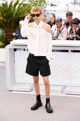 Troye Sivan beim Photocall zur HBO-Dramaserie The Idol auf dem Festival de Cannes 2023 76. Internationale Filmfestspiele von Cannes am Palais des Festivals. Cannes, 23.05.2023