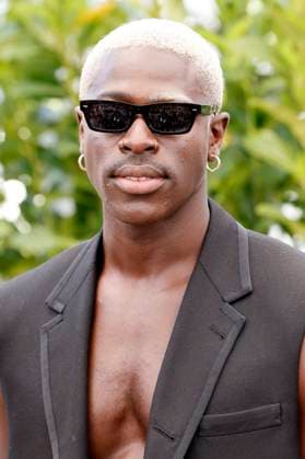 Moses Sumney beim Photocall zur HBO-Dramaserie The Idol auf dem Festival de Cannes 2023 76. Internationale Filmfestspiele von Cannes am Palais des Festivals. Cannes, 23.05.2023