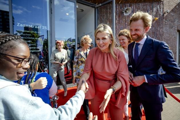 Entertainment Bilder des Tages THE HAGUE - Queen Maxima and minister Dennis Wiersma are launching a music campaign. The campaign aims to draw more attention to art and culture in the classroom. ANP ROBIN VAN LONKHUIJSEN netherlands out - belgium out  Copyright: xx x469993665x originalFilename: 469993665.jpg