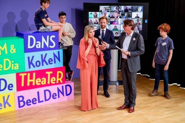 23-05-2023 The Hague Queen Maxima with Dennis Wiersma, minister voor Primair en Voortgezet Onderwijs, attend the launch of the cooperation between More Music in the Classroom and the Ministry of Education, Culture and Science in the context of cultural offerings at and after school to promote equality of opportunity in the Kindcentrum in The Hague. Â  Copyright: xPPEx
