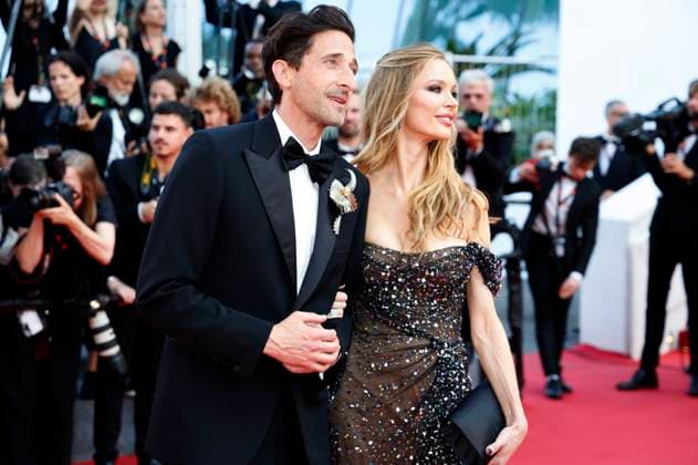 Adrien Brody und Georgina Chapman bei der Premiere des Kinofilms Asteroid City auf dem Festival de Cannes 2023 76. Internationale Filmfestspiele von Cannes im Palais des Festivals. Cannes, 23.05.2023