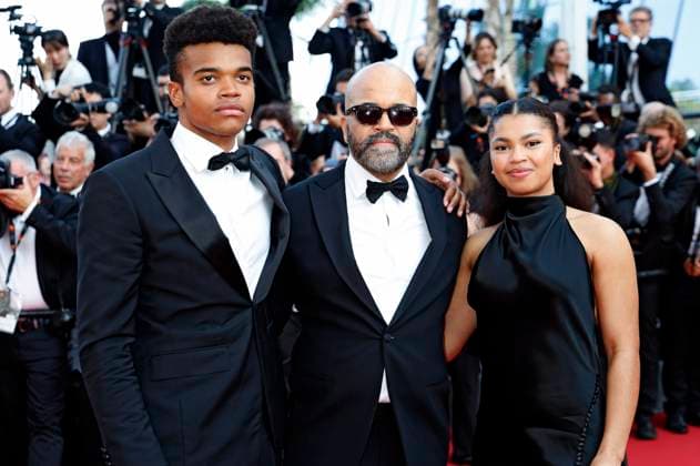 Jeffrey Wright mit Sohn Elijah Wright und Tochter Juno Wright bei der Premiere des Kinofilms Asteroid City auf dem Festival de Cannes 2023 76. Internationale Filmfestspiele von Cannes im Palais des Festivals. Cannes, 23.05.2023