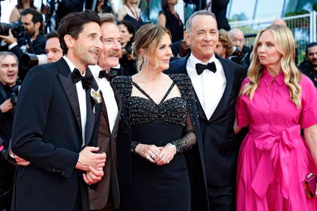 Adrien Brody, Bryan Cranston, Rita Wislon, Tom Hanks und Hope Davis bei der Premiere des Kinofilms Asteroid City auf dem Festival de Cannes 2023 76. Internationale Filmfestspiele von Cannes im Palais des Festivals. Cannes, 23.05.2023