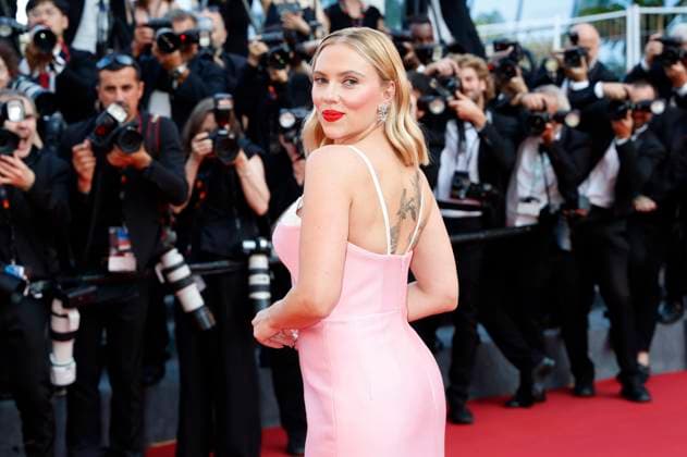 Scarlett Johansson bei der Premiere des Kinofilms Asteroid City auf dem Festival de Cannes 2023 76. Internationale Filmfestspiele von Cannes im Palais des Festivals. Cannes, 23.05.2023