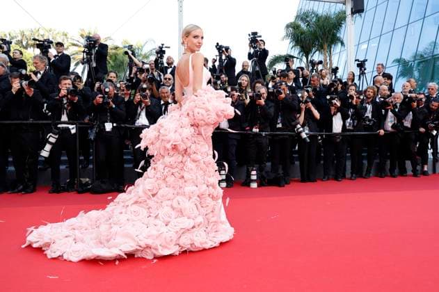 Leonie Hanne bei der Premiere des Kinofilms Asteroid City auf dem Festival de Cannes 2023 76. Internationale Filmfestspiele von Cannes im Palais des Festivals. Cannes, 23.05.2023