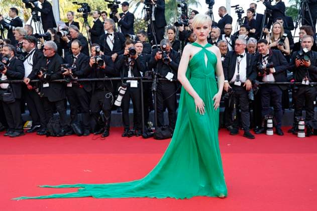 Julia Garner bei der Premiere des Kinofilms Asteroid City auf dem Festival de Cannes 2023 76. Internationale Filmfestspiele von Cannes im Palais des Festivals. Cannes, 23.05.2023