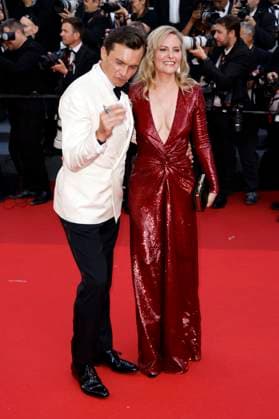 Rupert Friend mit Ehefrau Aimee Mullins bei der Premiere des Kinofilms Asteroid City auf dem Festival de Cannes 2023 76. Internationale Filmfestspiele von Cannes im Palais des Festivals. Cannes, 23.05.2023