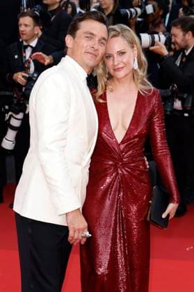 Rupert Friend mit Ehefrau Aimee Mullins bei der Premiere des Kinofilms Asteroid City auf dem Festival de Cannes 2023 76. Internationale Filmfestspiele von Cannes im Palais des Festivals. Cannes, 23.05.2023