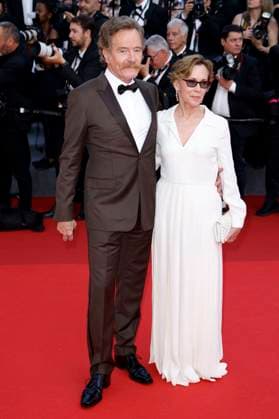 Bryan Cranston mit Ehefrau Robin Dearden bei der Premiere des Kinofilms Asteroid City auf dem Festival de Cannes 2023 76. Internationale Filmfestspiele von Cannes im Palais des Festivals. Cannes, 23.05.2023