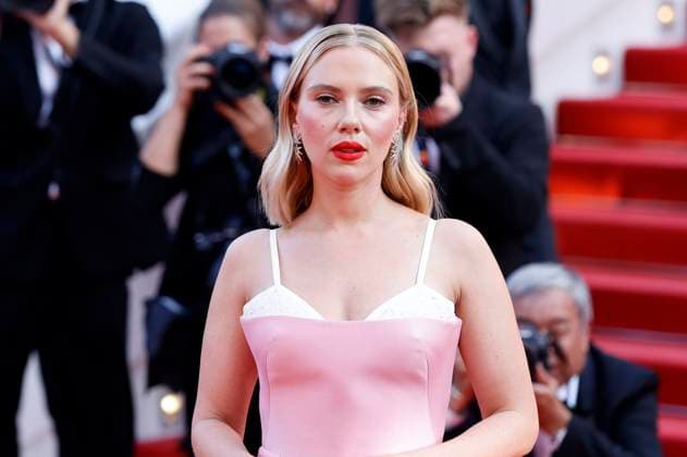 Scarlett Johansson bei der Premiere des Kinofilms Asteroid City auf dem Festival de Cannes 2023 76. Internationale Filmfestspiele von Cannes im Palais des Festivals. Cannes, 23.05.2023