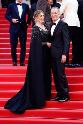 Tom Hanks mit Ehefrau Rita Wilson bei der Premiere des Kinofilms Asteroid City auf dem Festival de Cannes 2023 76. Internationale Filmfestspiele von Cannes im Palais des Festivals. Cannes, 23.05.2023