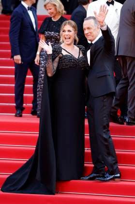 Tom Hanks mit Ehefrau Rita Wilson bei der Premiere des Kinofilms Asteroid City auf dem Festival de Cannes 2023 76. Internationale Filmfestspiele von Cannes im Palais des Festivals. Cannes, 23.05.2023
