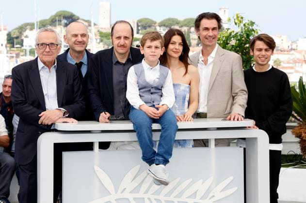 Entertainment Bilder des Tages Marco Bellocchio, Paolo Pierobon, Fausto Russo Alesi, Enea Sala, Barbara Ronchi, Fabrizio Gifuni und Leonardo Maltese beim Photocall zum Kinofilm Rapito Kidnapped auf dem Festival de Cannes 2023 76. Internationale Filmfestspiele von Cannes am Palais des Festivals. Cannes, 24.05.2023