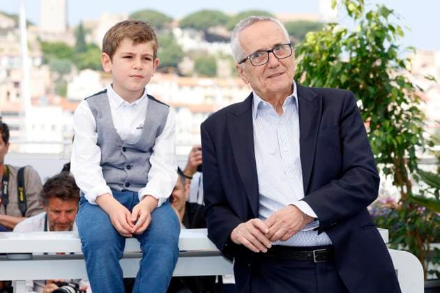 Enea Sala und Marco Bellocchio beim Photocall zum Kinofilm Rapito Kidnapped auf dem Festival de Cannes 2023 76. Internationale Filmfestspiele von Cannes am Palais des Festivals. Cannes, 24.05.2023